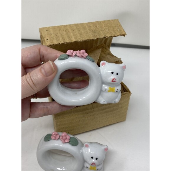 24 White Porcelain Teddy Bear Pink Roses Napkin Rings NEW in Box Set - Picture 7 of 15